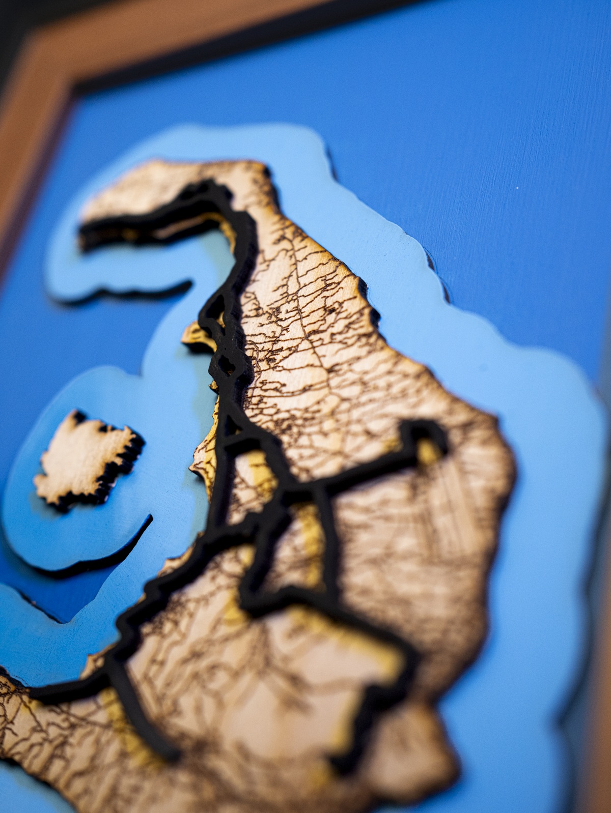 Front view of the 3D wooden map of Santorini